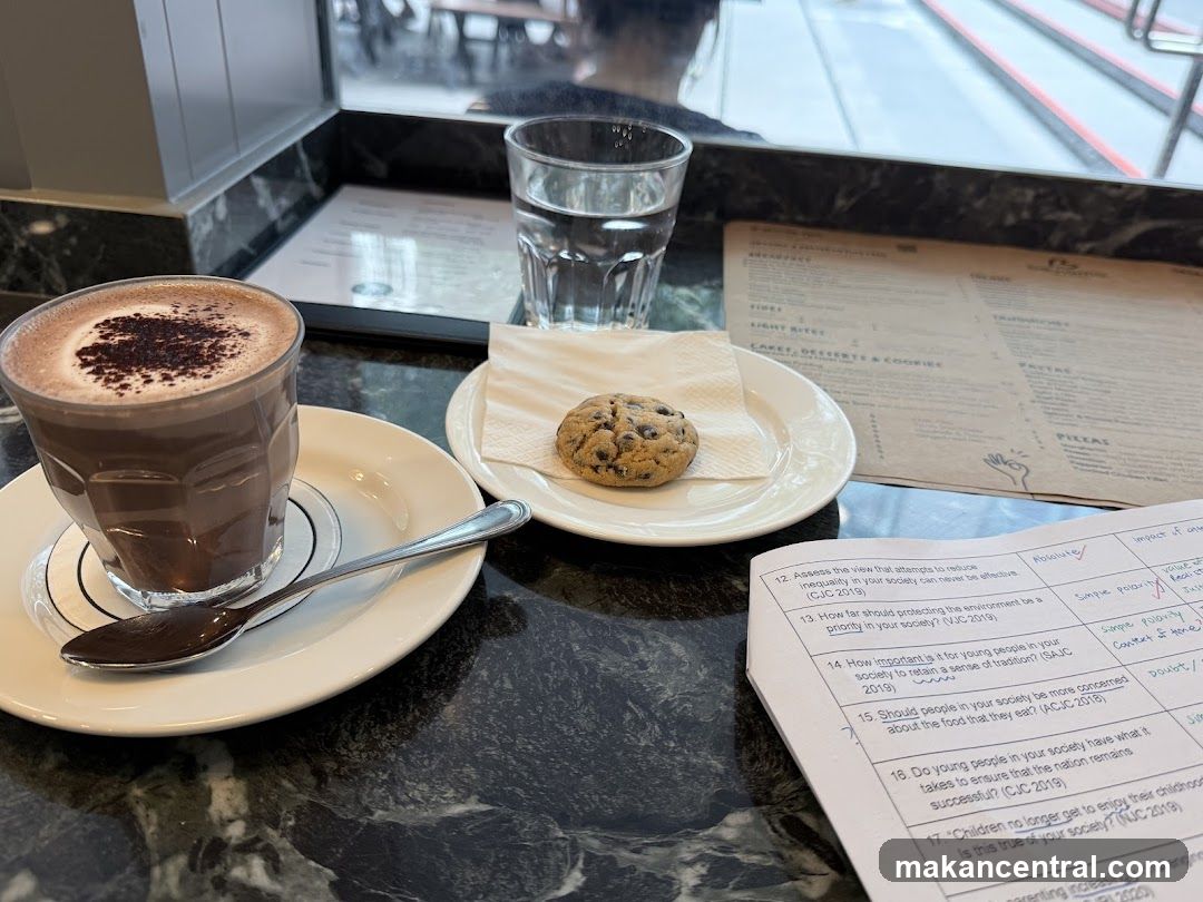 Hot Chocolate and Cookie with Menu and Worksheet