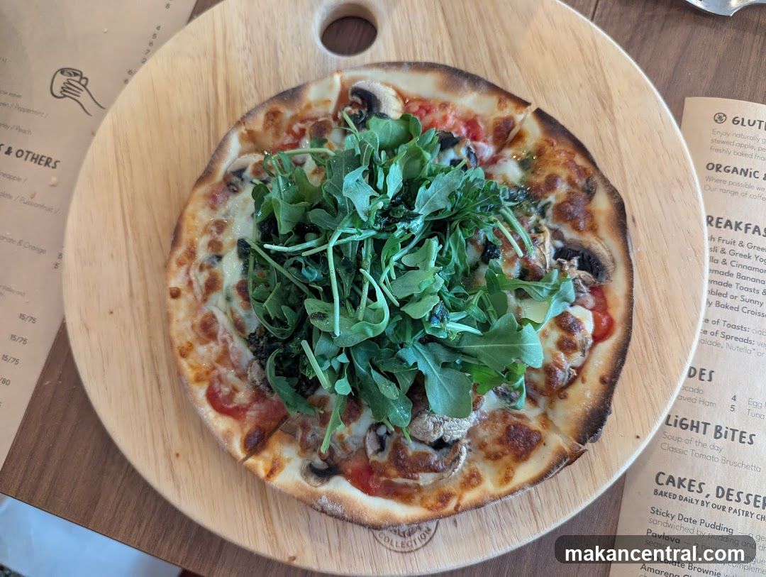 Pizza with Arugula and Mushrooms