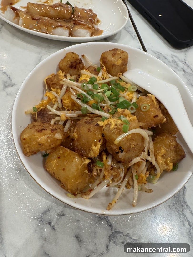 Fried Turnip Cake with Bean Sprouts