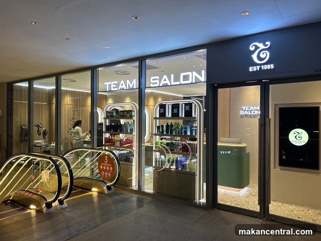 Team Salon One Holland Village (Aveda)