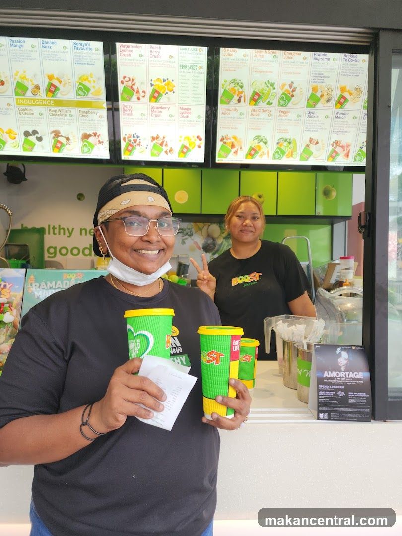 Juice Bar Staff and Menu