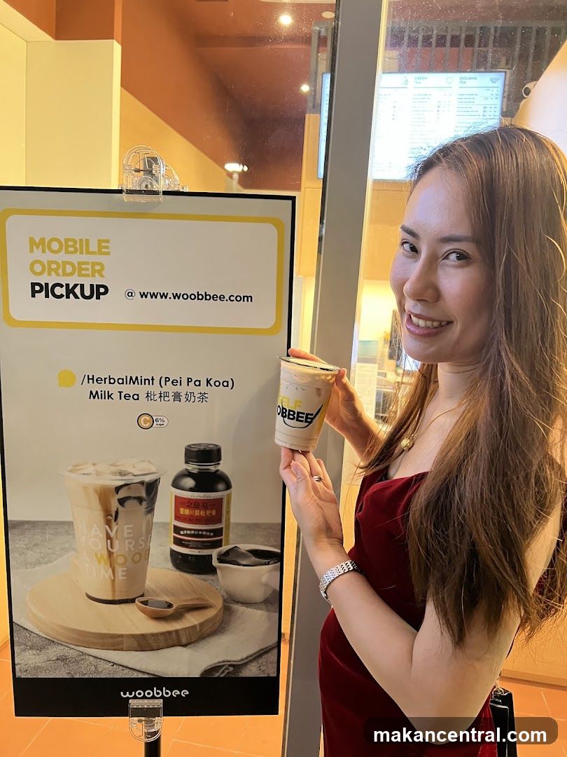 Mobile Order Pickup Sign