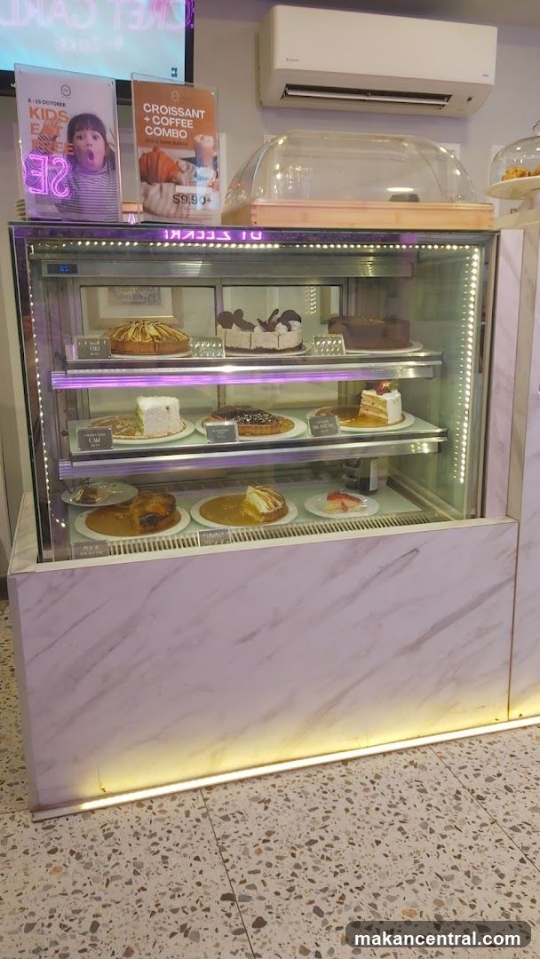 Dessert Display Case