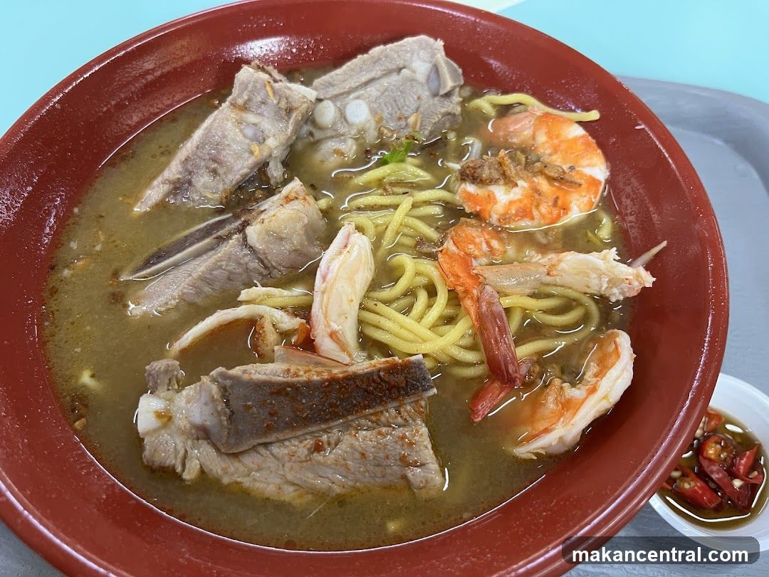 Pork Ribs and Prawn Noodles