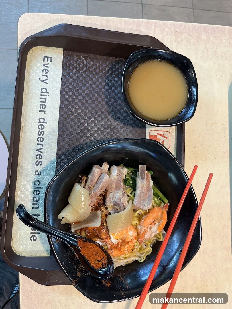 Noodle Dish with Shrimp and Pork Ribs