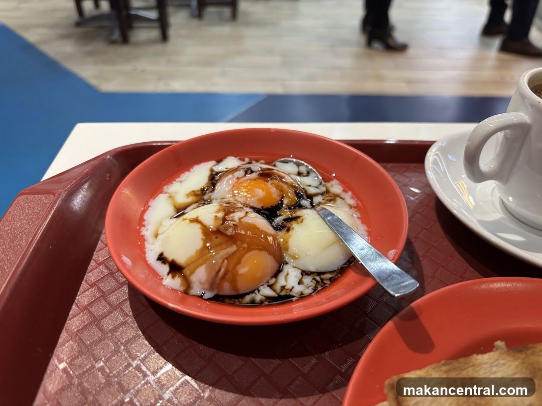 Soft-boiled eggs with soy sauce