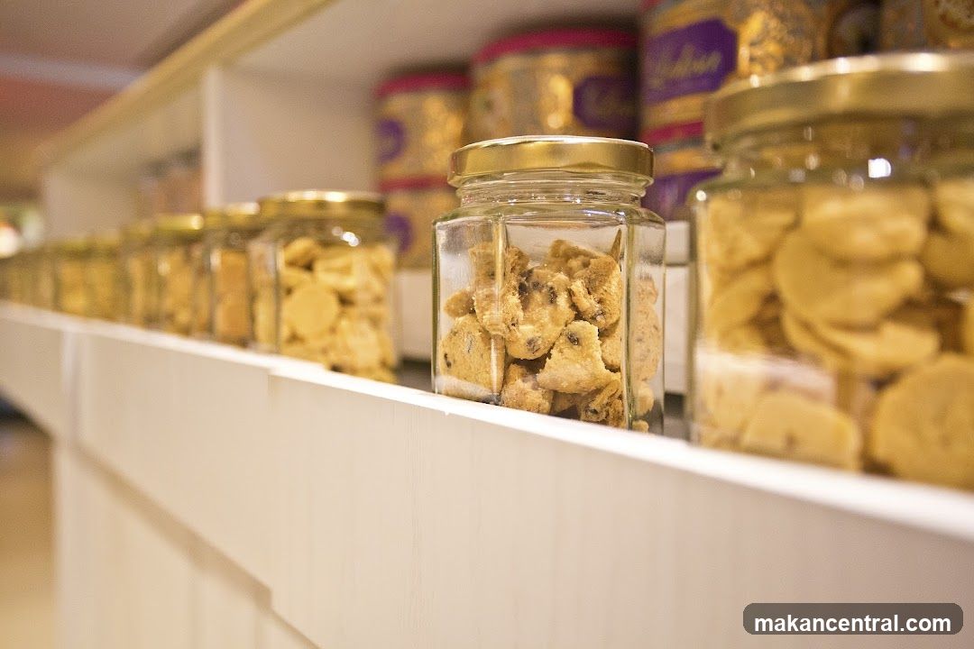Cookies in Jars