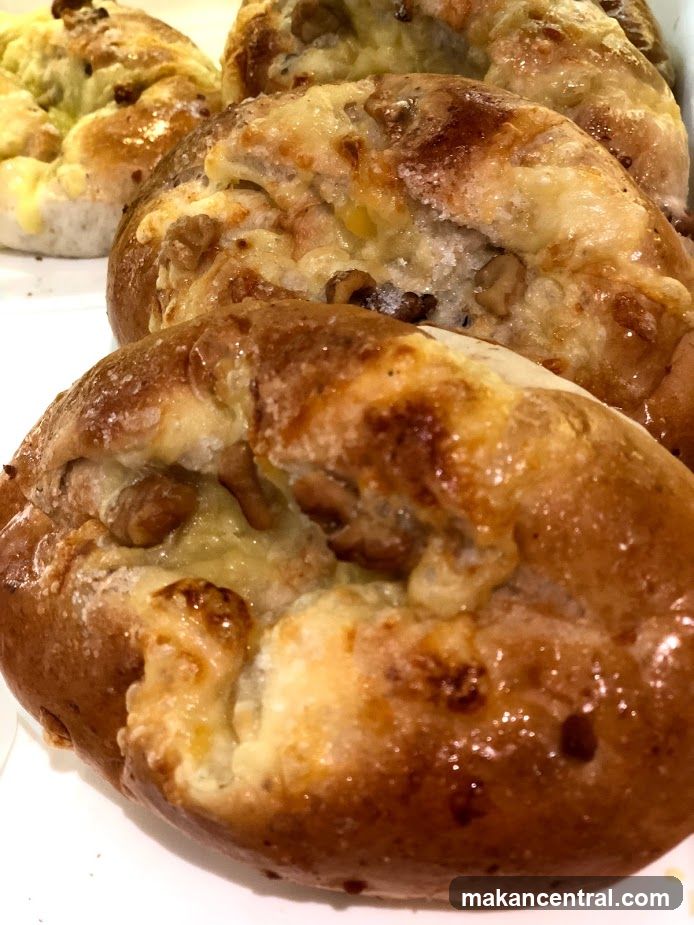 Baked Goods with Nuts and Cheese