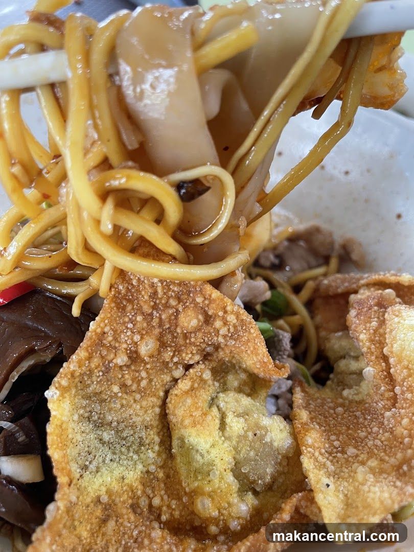 Noodles with Wontons