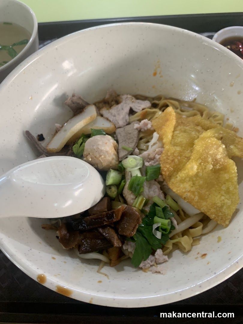Noodles with Toppings