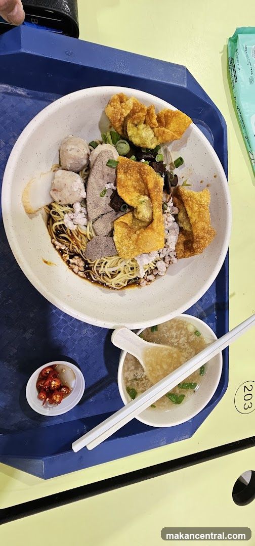 Noodles with Meat and Wontons