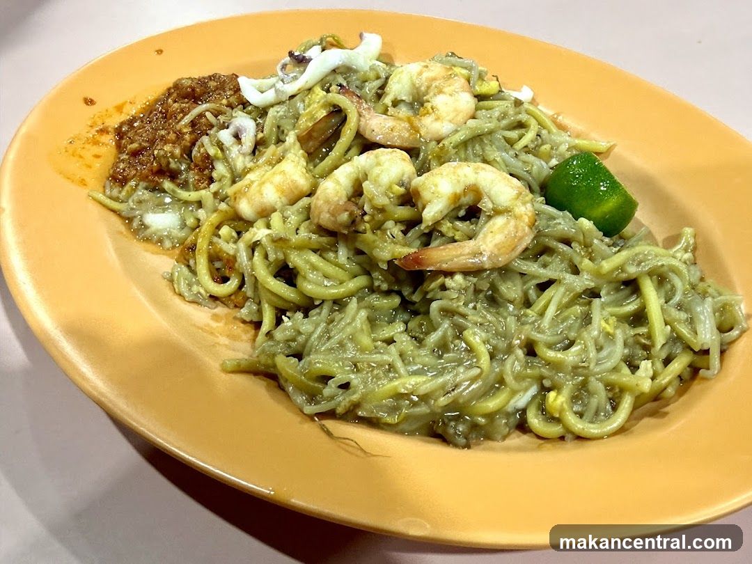 Noodles with Shrimp and Squid