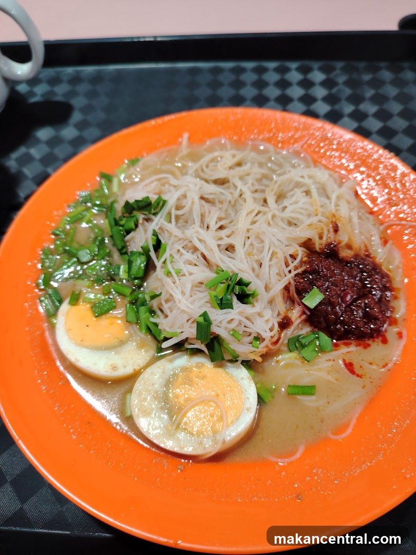 Noodles with Eggs and Chili Paste