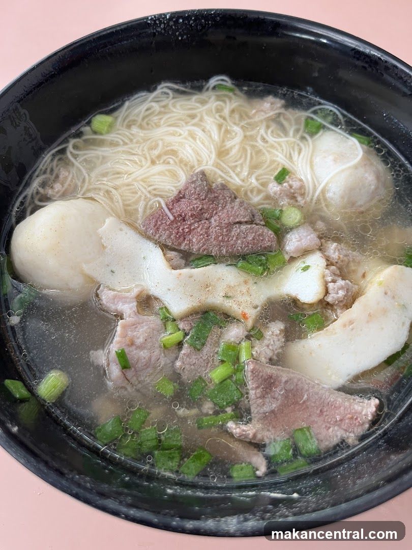 Noodle Soup with Liver and Fish Balls