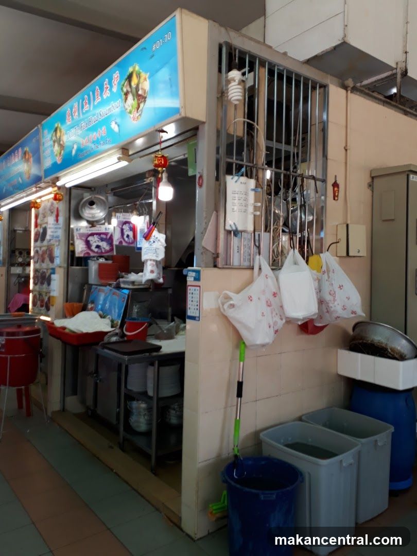 Deli(Jie) fish head steamboat 德利鱼头炉