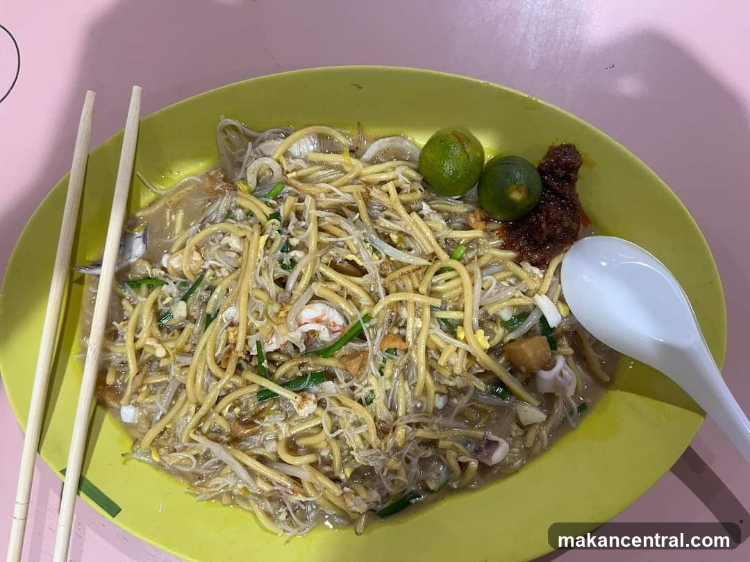 Noodles with Seafood and Chili Paste