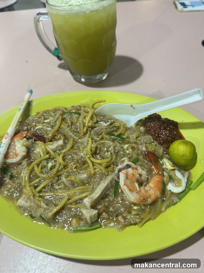 Noodles with Shrimp and Drink