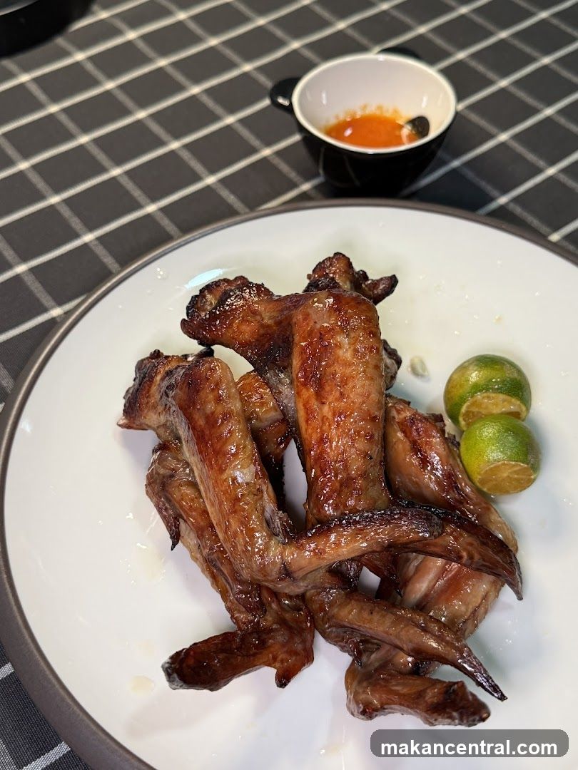 Grilled Chicken Wings with Dipping Sauce