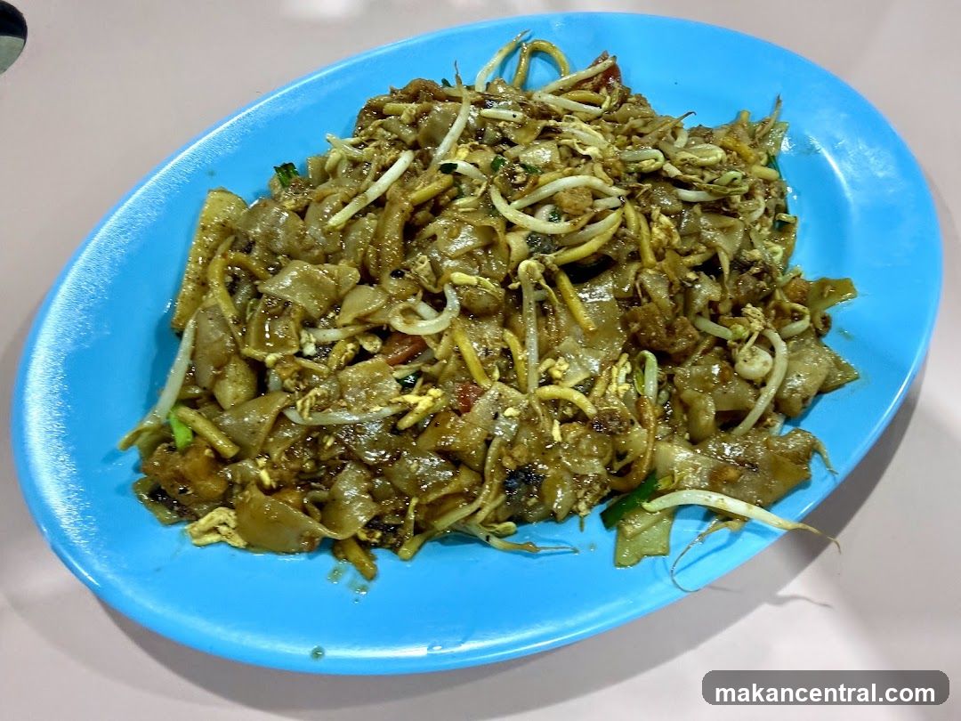 Stir-fried Noodles with Bean Sprouts