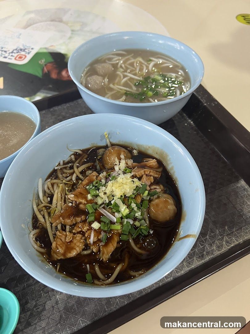 Noodles with Meatballs and Gravy