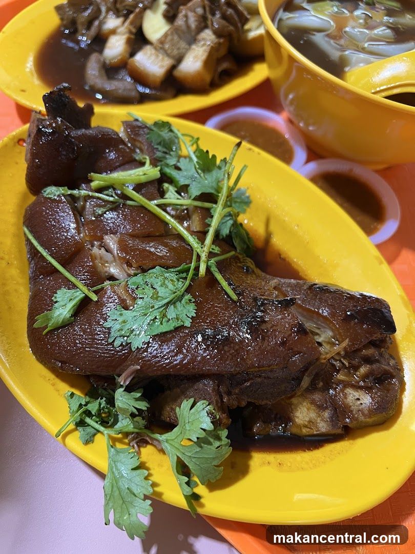 Braised Pork Knuckle with Coriander