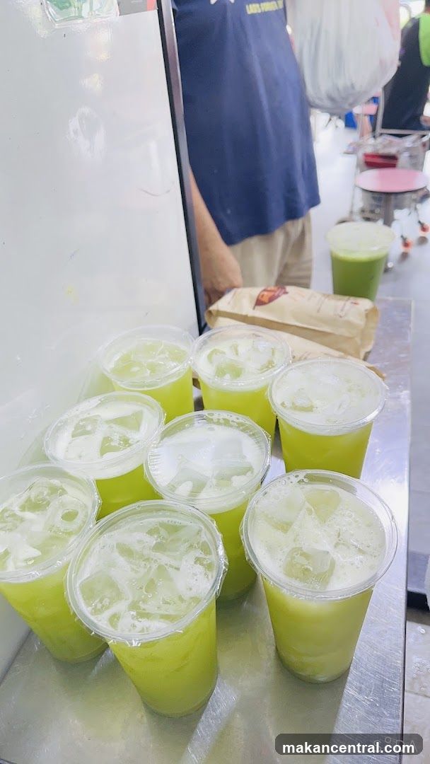 Freshly Prepared Green Drinks