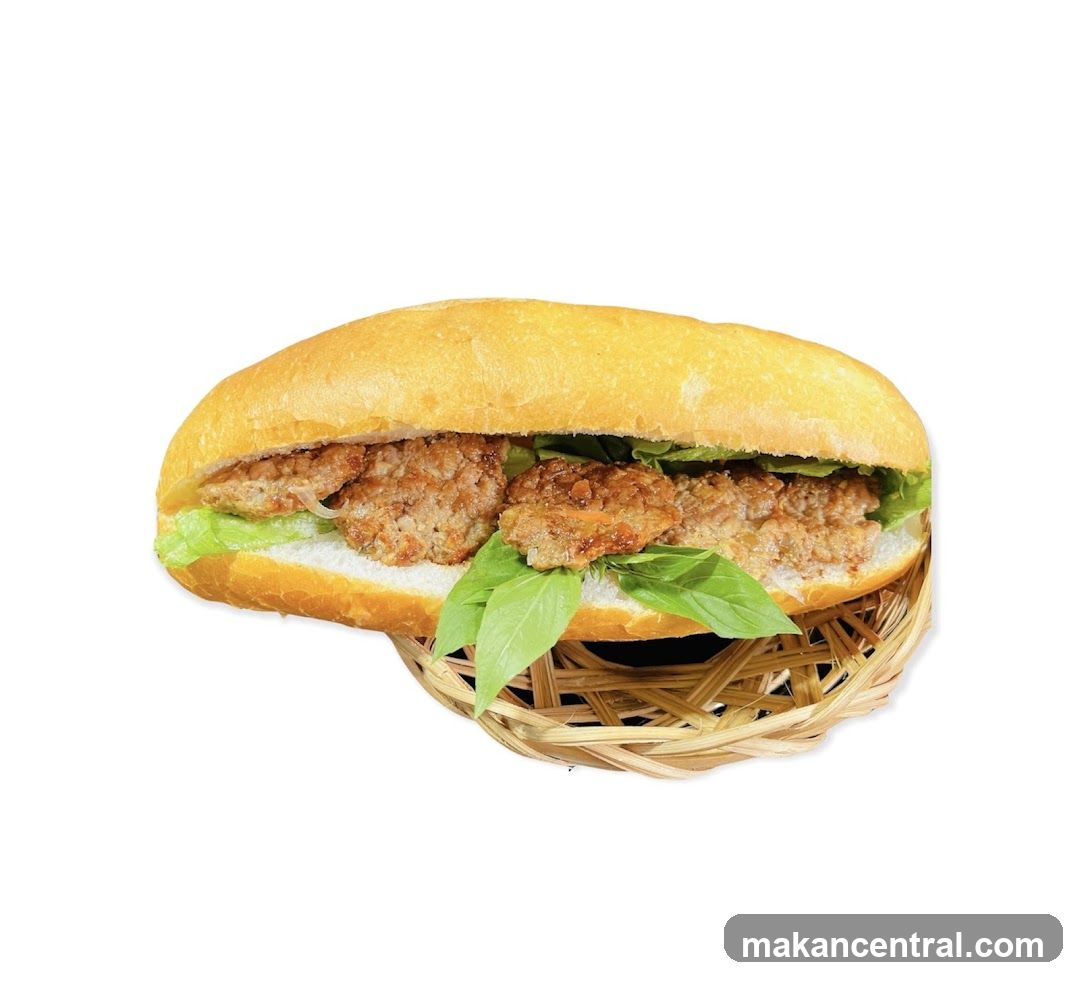 Sandwich with Meat and Greens