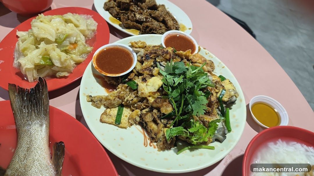 Oyster Omelette and Side Dishes