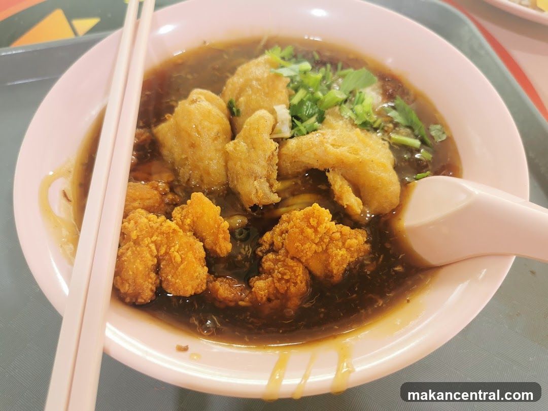 Noodle Soup with Fried Ingredients