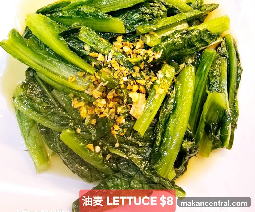 Stir-fried Lettuce with Garlic