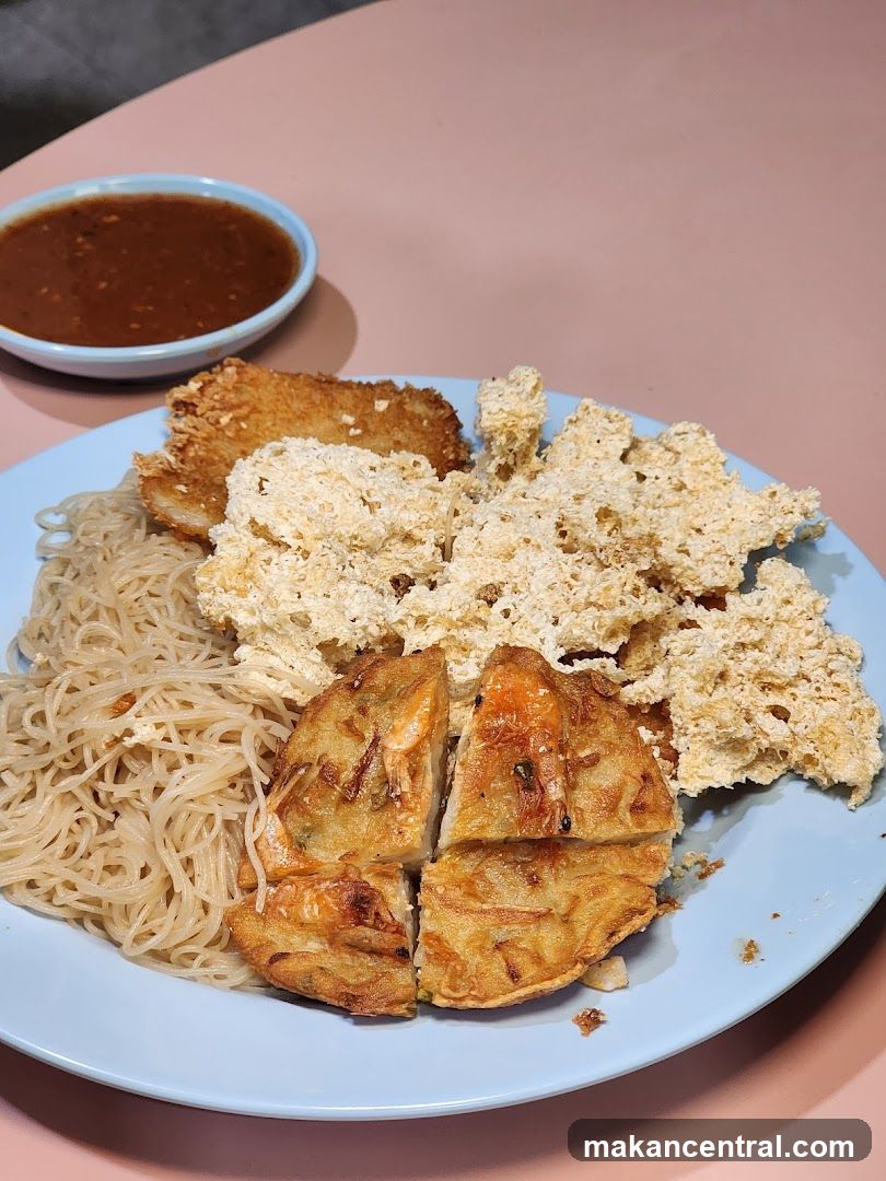 Fried Seafood Dish with Noodles and Sauce