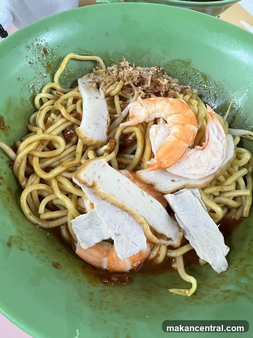 Noodles with Shrimp and Fish Cake