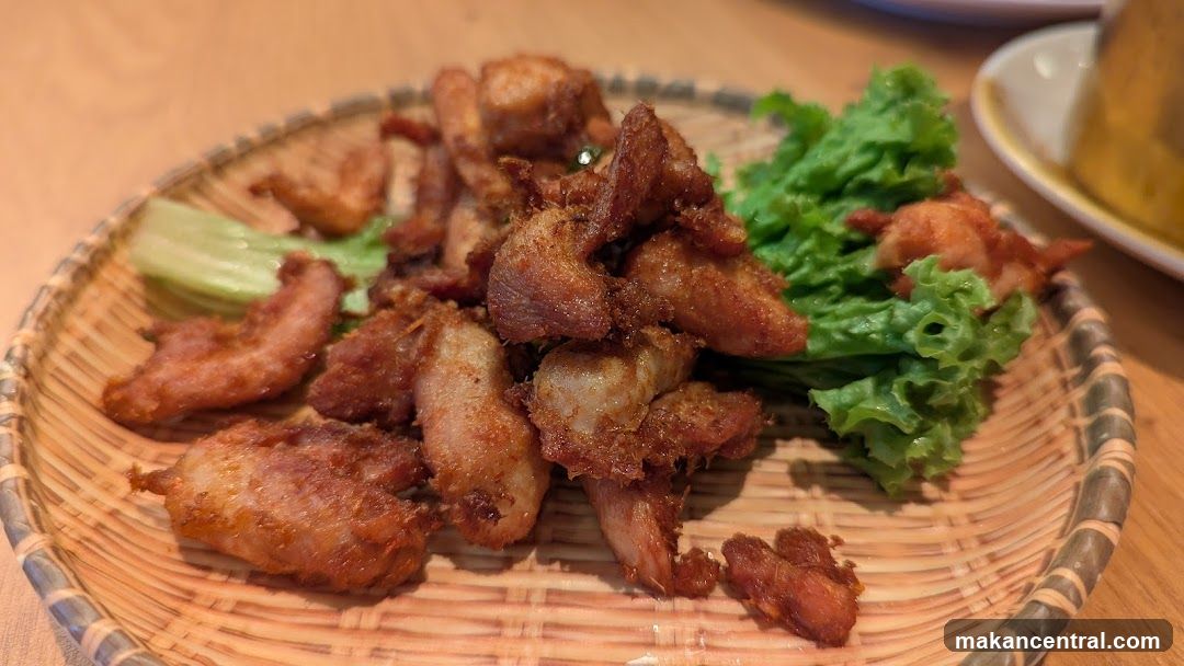 Fried Pork Bites with Lettuce