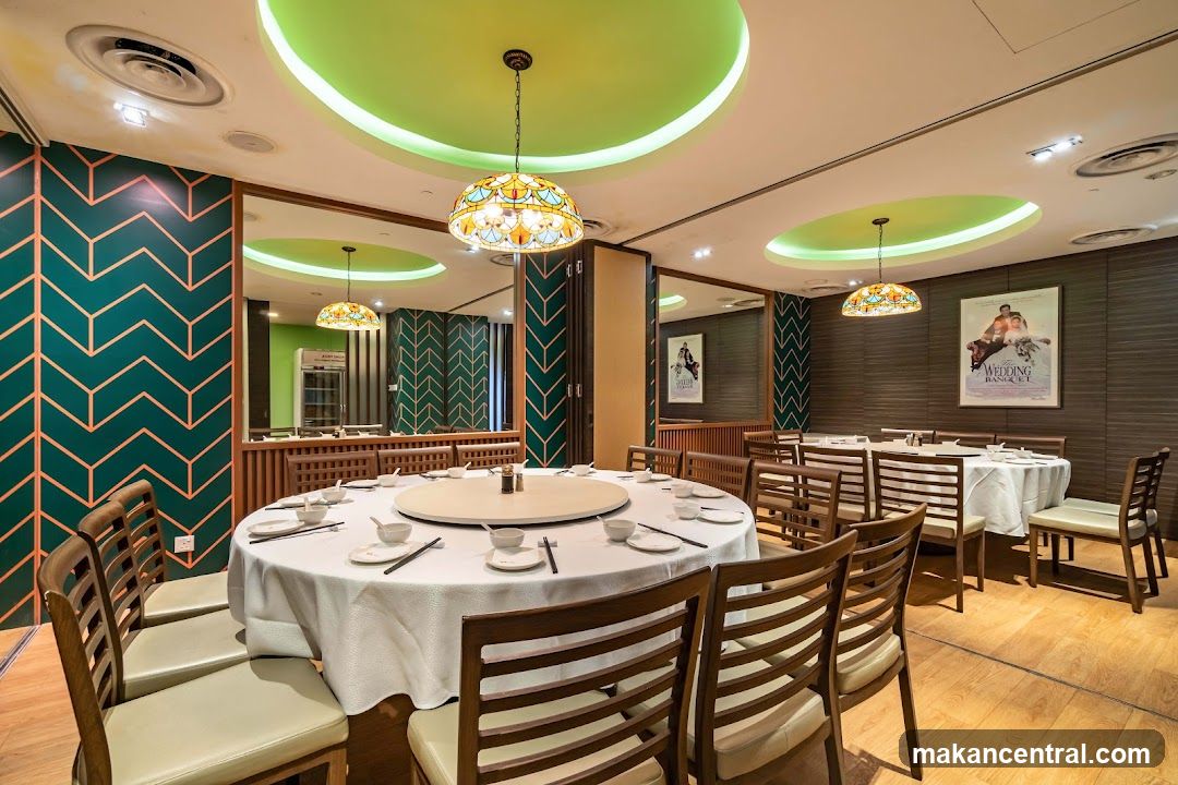 Restaurant Dining Area