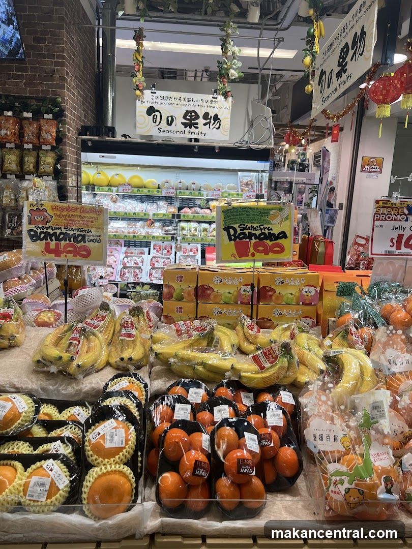Seasonal Fruits Display
