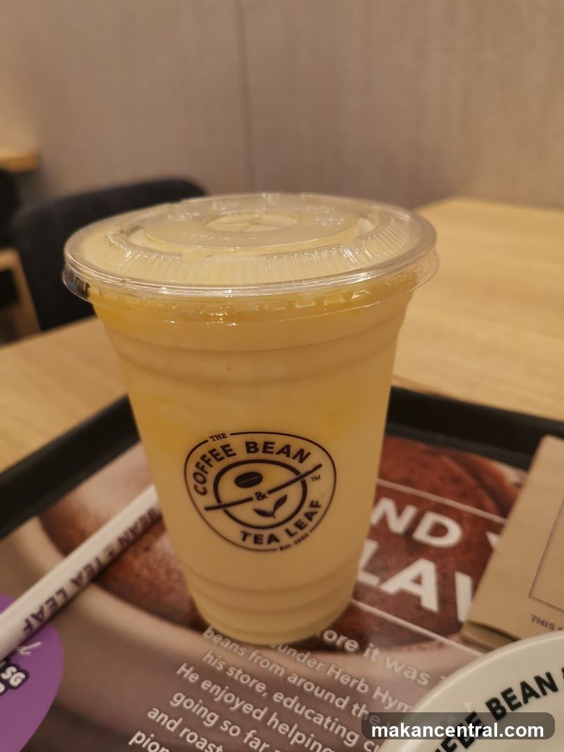 Coffee Bean & Tea Leaf Drink