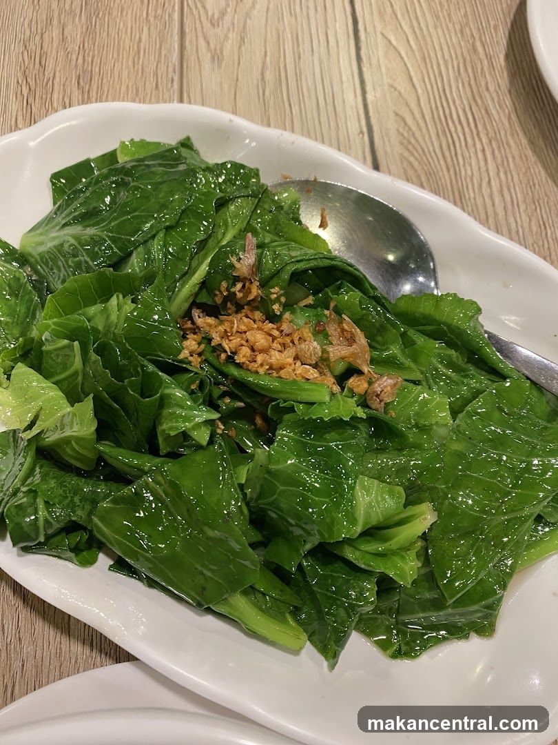 Stir-fried Chinese Broccoli with Garlic