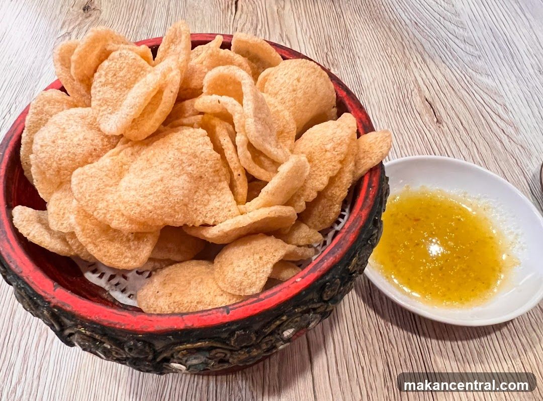 Shrimp Crackers with Dipping Sauce