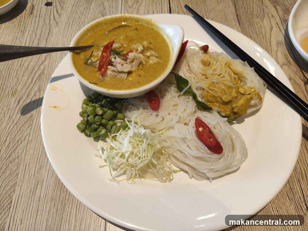 Thai Curry with Noodles