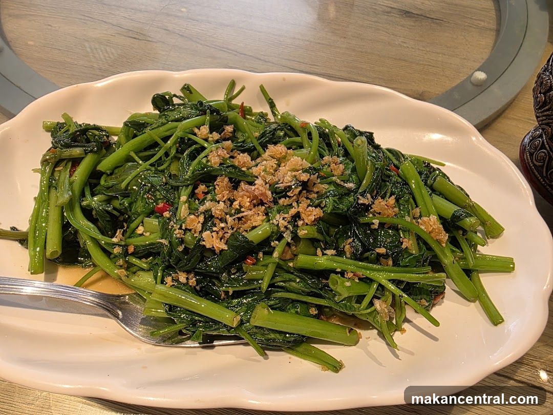 Stir-fried Water Spinach