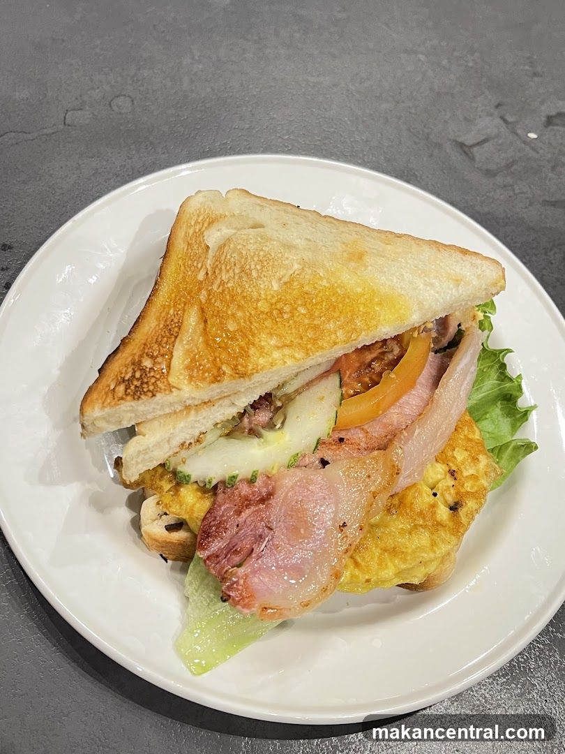 Sandwich on a Plate