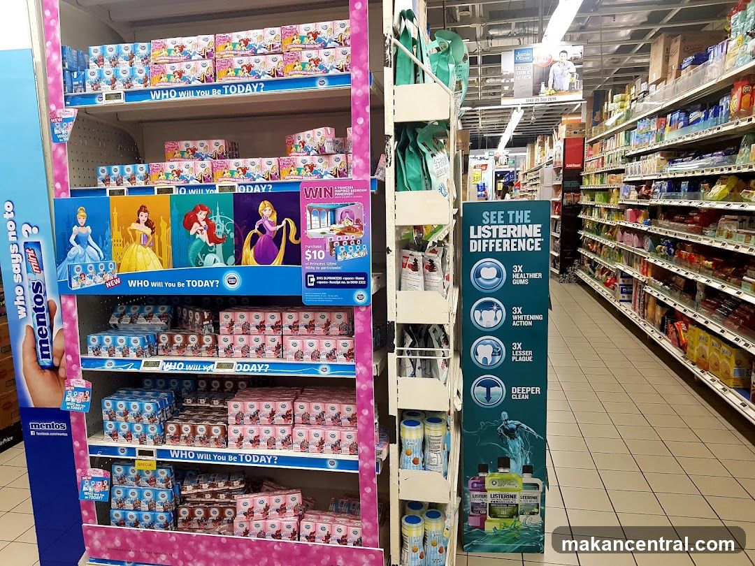 Mentos and Listerine Display