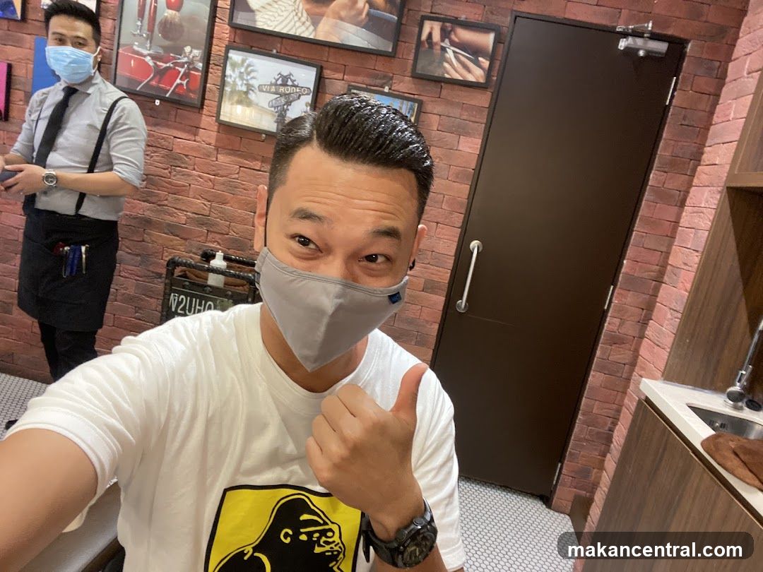 Barber giving a thumbs up