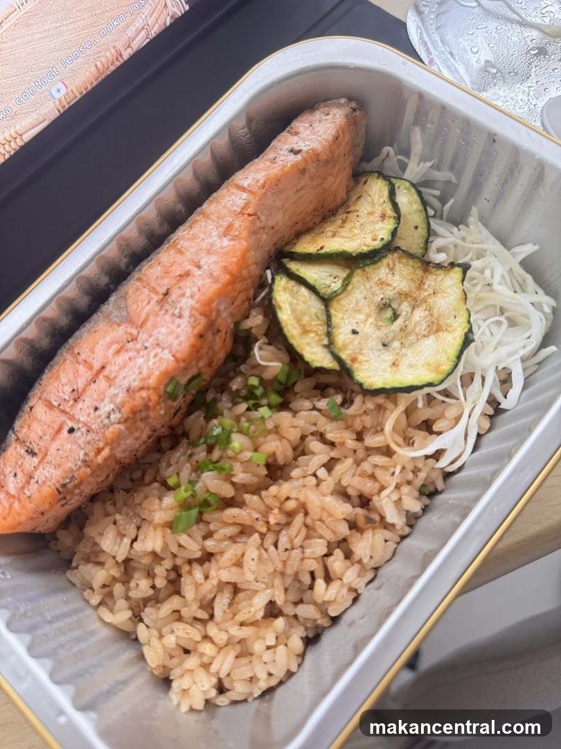 Salmon with Rice and Zucchini