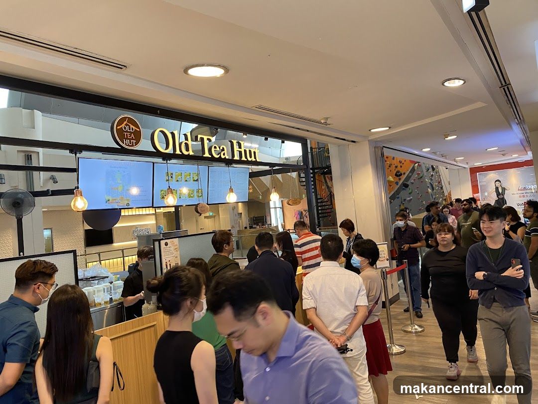 People queuing at Old Tea Hut
