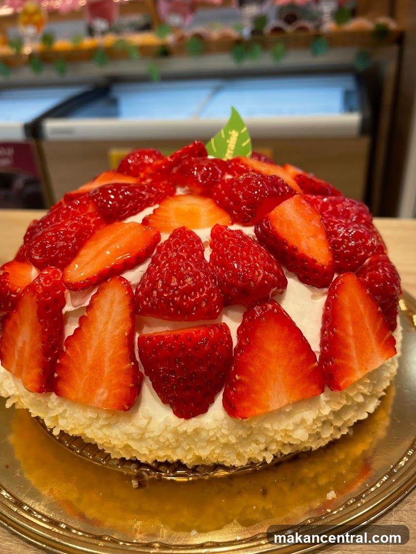 Strawberry Cake