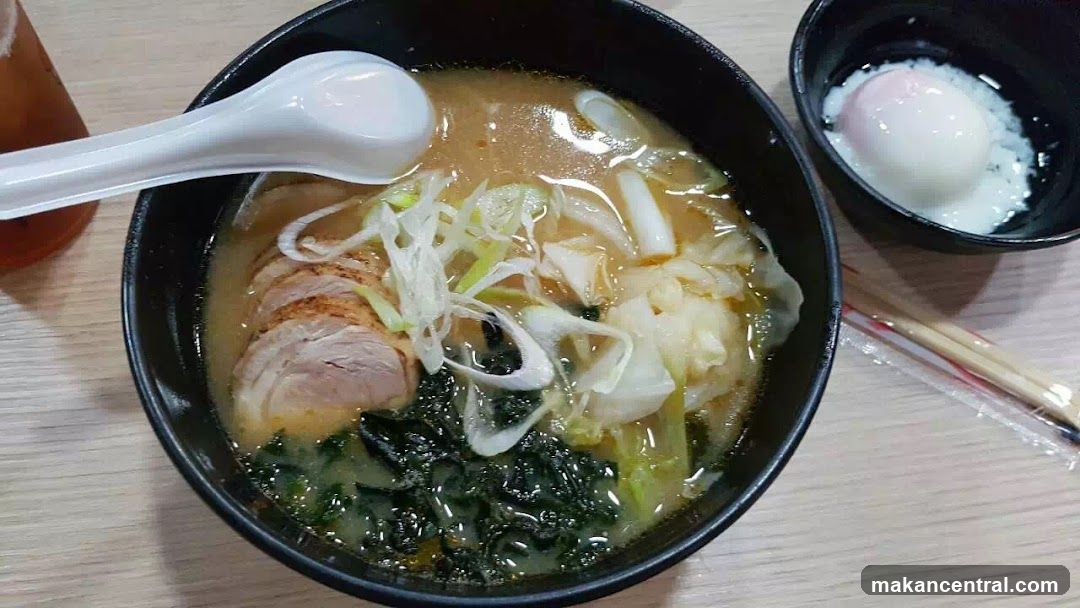 Ramen with Egg and Drink