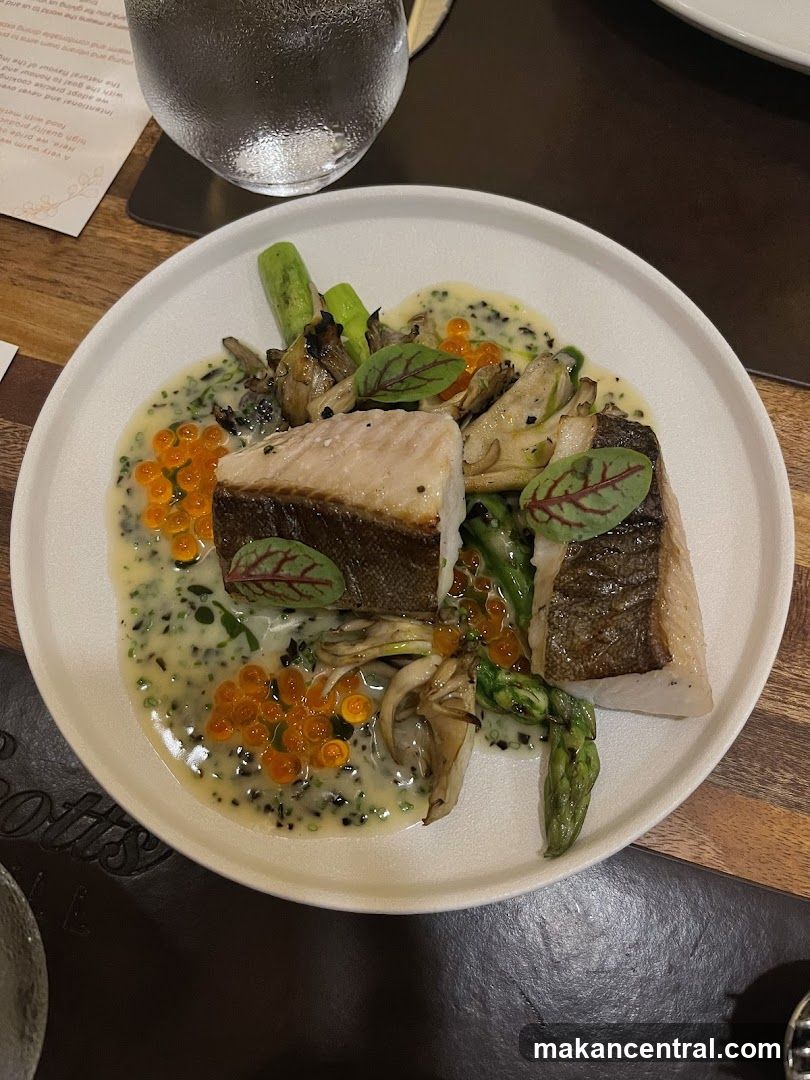 Fish Dish with Asparagus and Roe