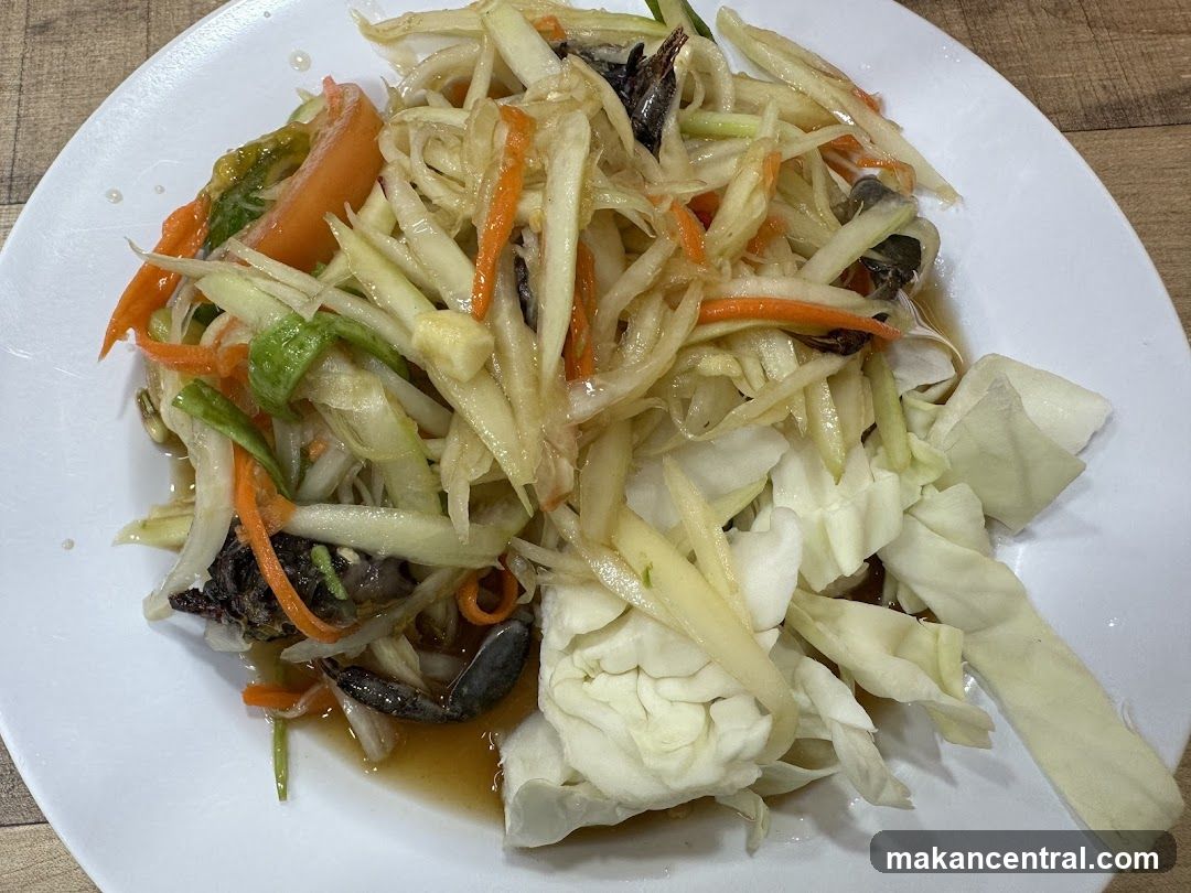 Papaya Salad with Crab