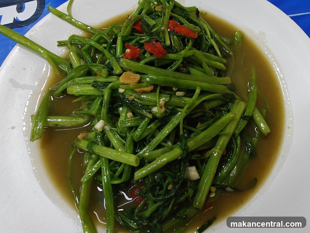 Stir-fried Water Spinach
